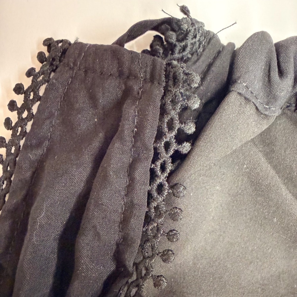 Elan Black Crochet Lace Trim Tiered Maxi Dress Halter V-Neck Tassel Accent Large - Picture 11 of 13